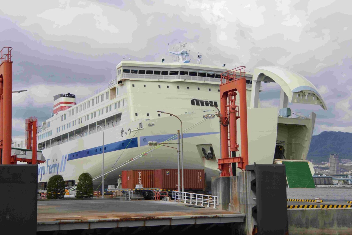 阪九フェリー「せっつ」、神戸航路に24年ぶり新船