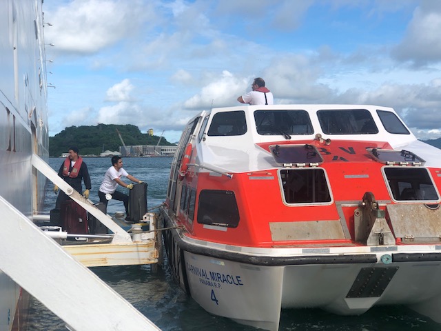 カーニバルの乗組員送還、パナマ政府が協力
