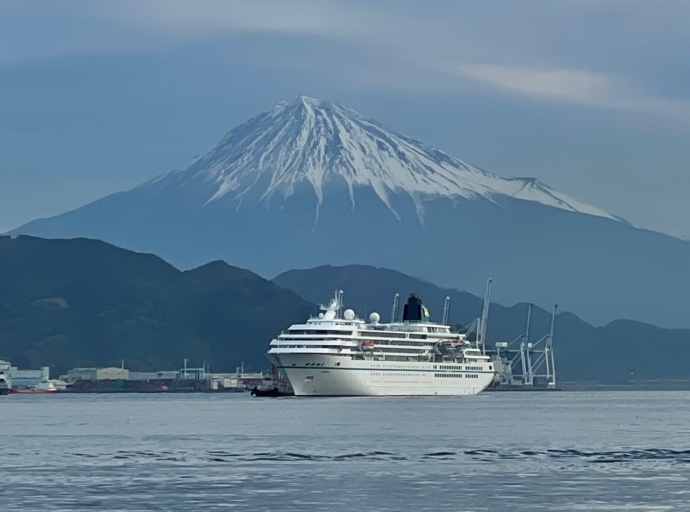 清水港に「アマデア」入港、3年ぶりに外国客船による日本寄港が再開