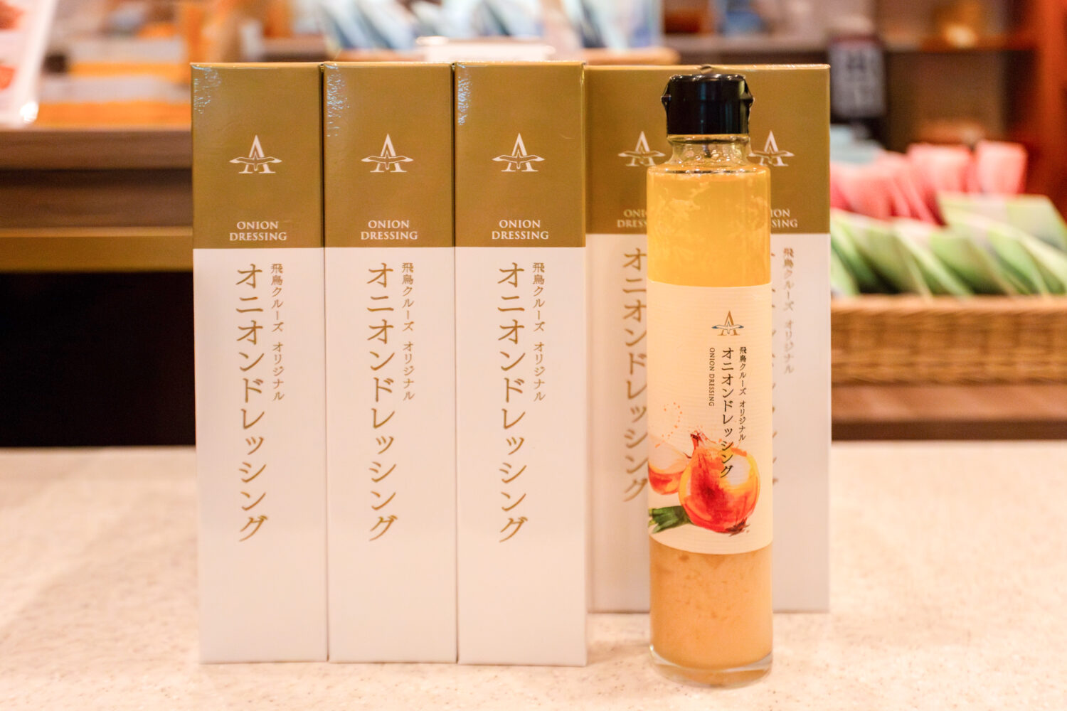 船内のショップで購入したドレッシング。お肉料理にもよく合う