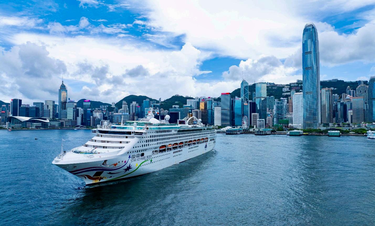 スタークルーズ、香港拠点の日本寄港クルーズを再開