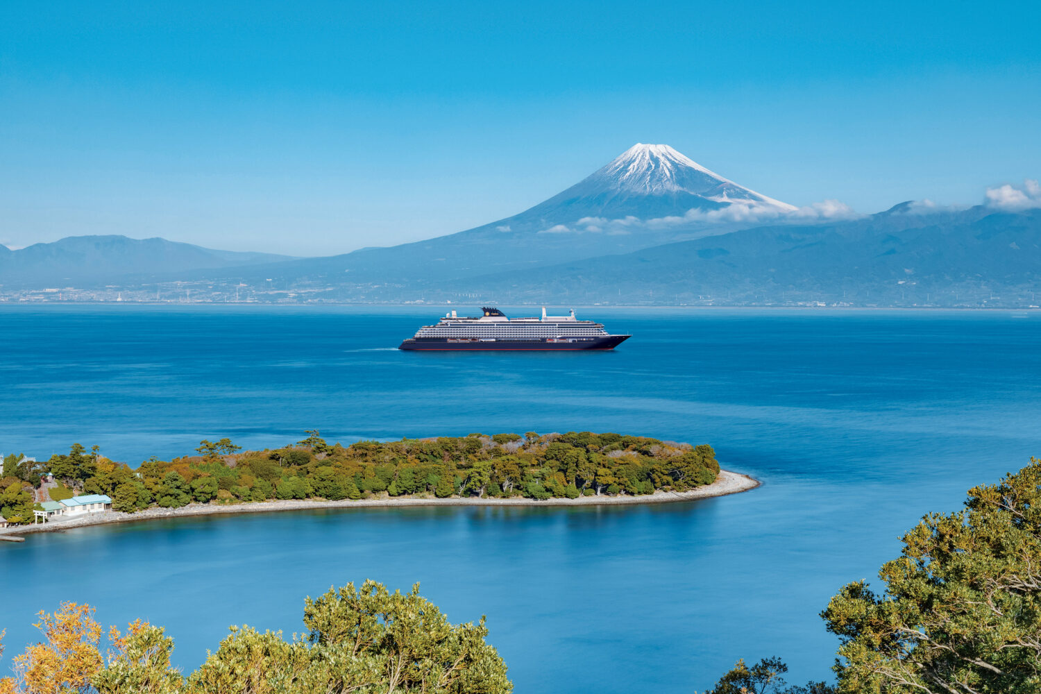 革新的船社エクスプローラ&nbsp;ジャーニー クルーズではなく「ジャーニー」 新造船で提案する海と暮らす贅沢