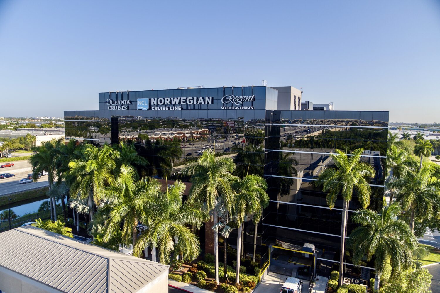 NCLH、ハリケーン被災地救援に10万ドル寄付