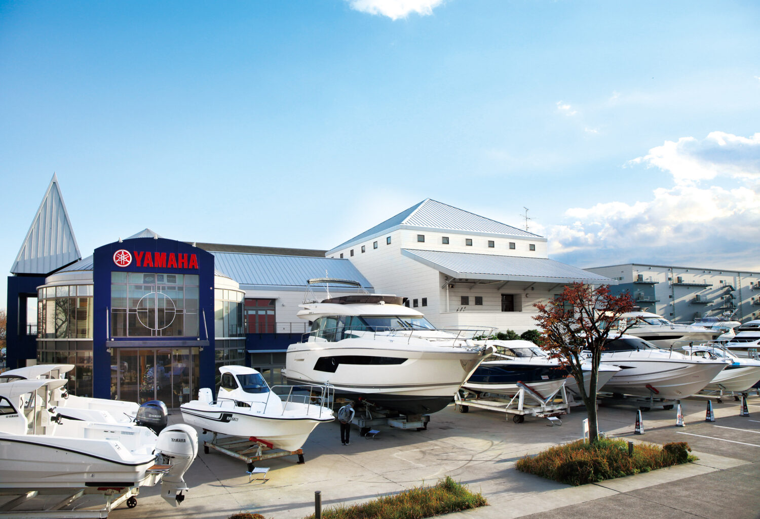 〈ヤマハ発動機〉 自由な海へ繰り出そう！「乗る」から「操船する」楽しみへ