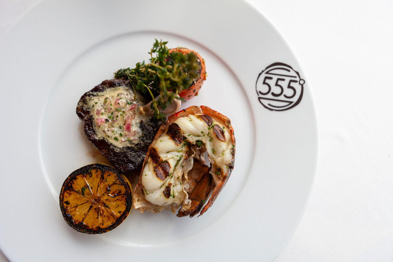 カーニバル、オーストラリア拠点の2隻に新ダイニング