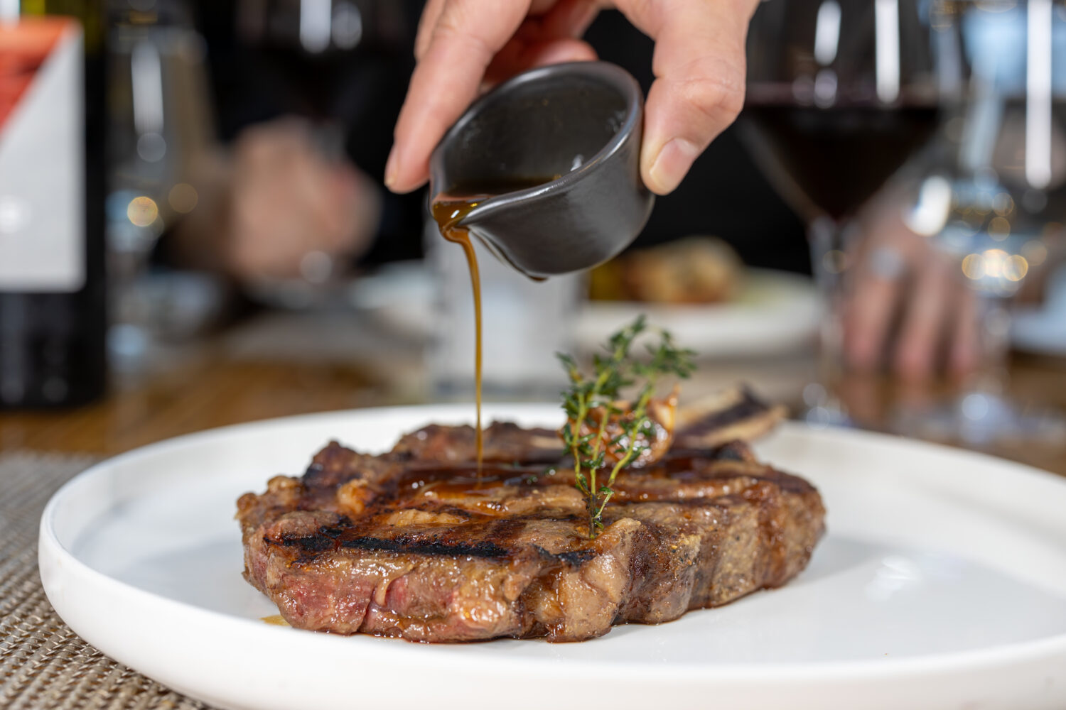 カーニバル、オーストラリア拠点の2隻に新ダイニング