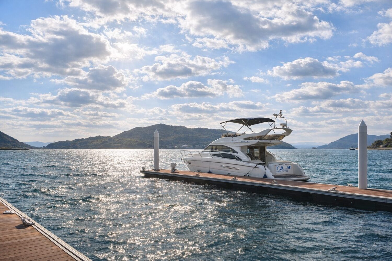 瀬戸内を自由自在にめぐる クルーザーとホテルステイを満喫する船旅