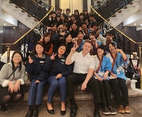 アザマラ・パシュート、日本への感謝を掲げ東京出港