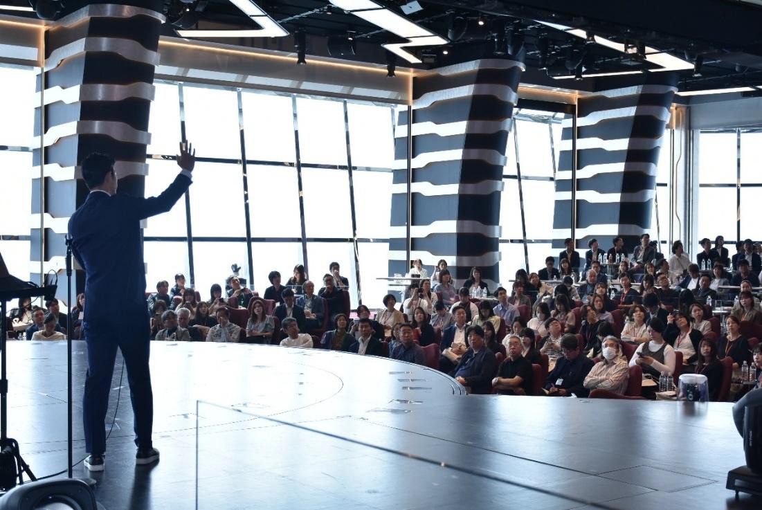 MSC、ベリッシマ船上で 約320人の視察旅行とシンポジウム開催