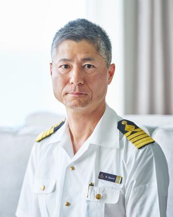 飛鳥クルーズ第17代船長に江口氏が就任